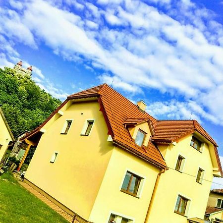 Apartman Pod Kalvariou - Rodinny Dom Banská Štiavnica Eksteriør billede